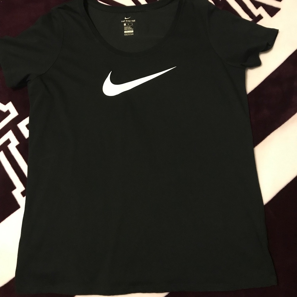 Nike Dri-Fit Tee Shirt